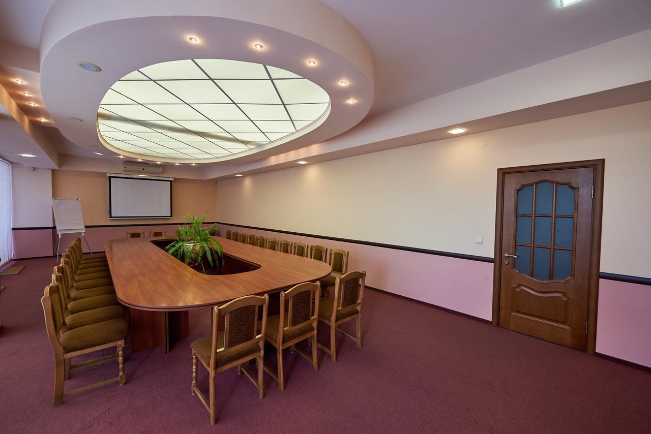 Rassvet Hotel Dnjepropetovsk Buitenkant foto