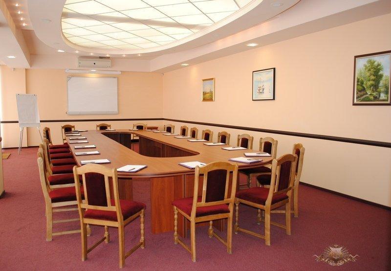 Rassvet Hotel Dnjepropetovsk Buitenkant foto