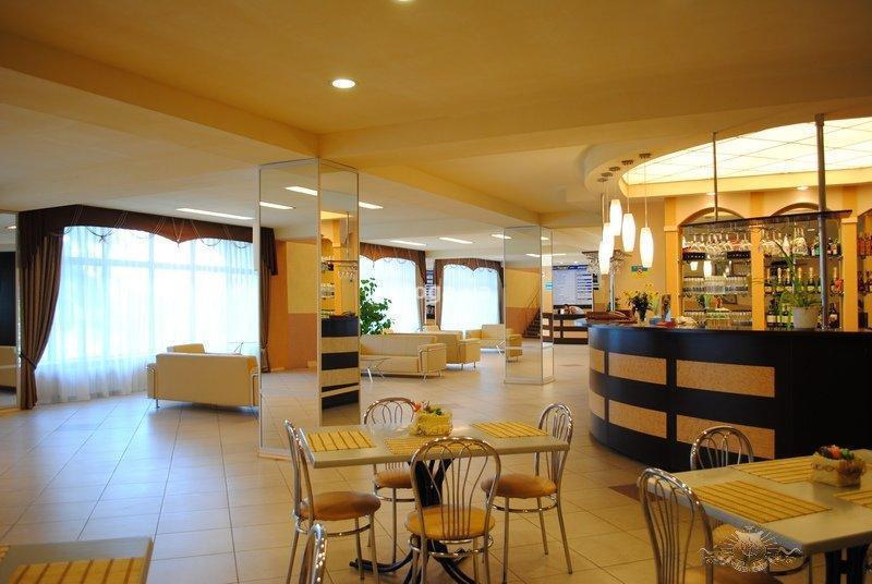 Rassvet Hotel Dnjepropetovsk Buitenkant foto