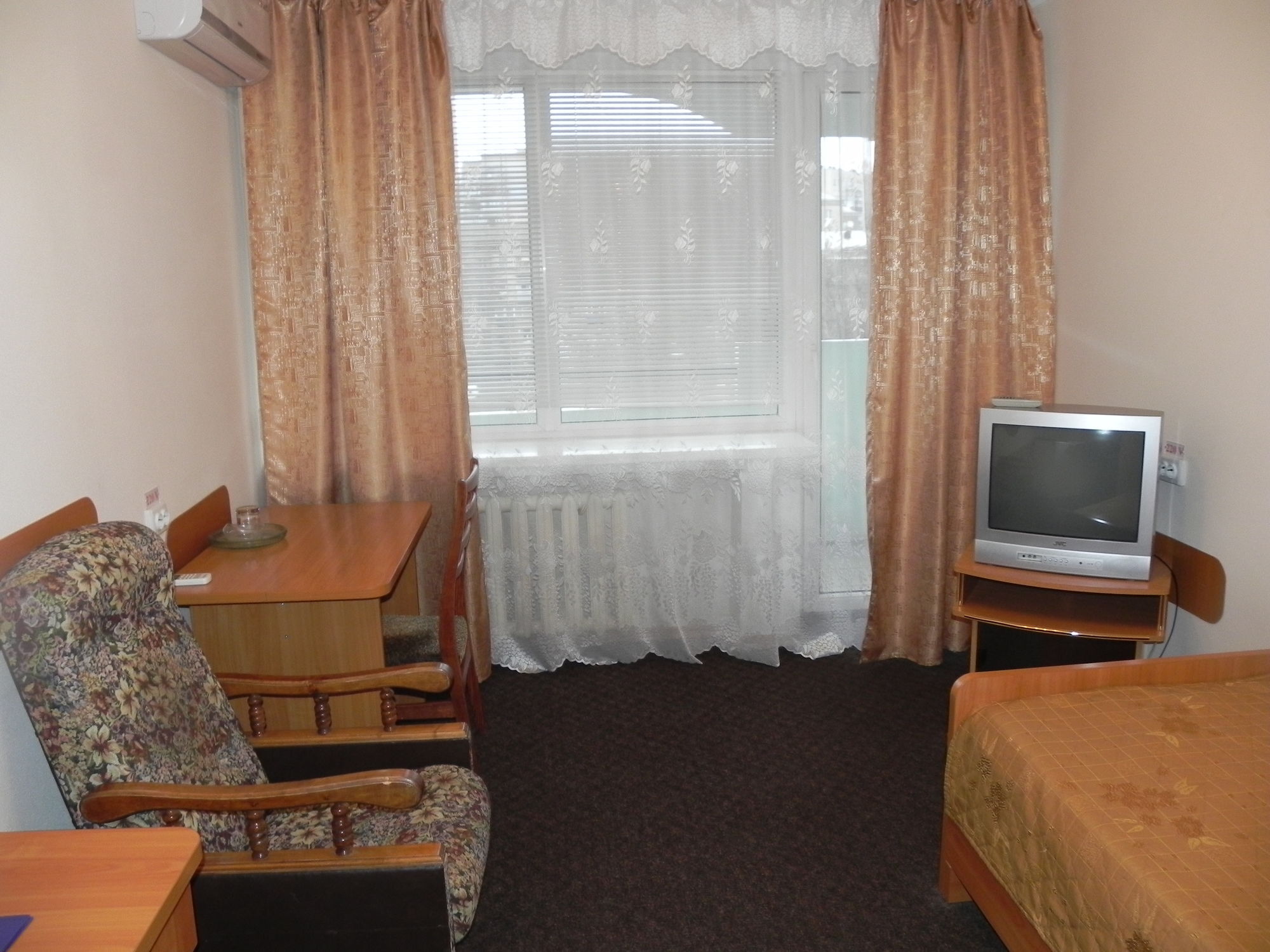 Rassvet Hotel Dnjepropetovsk Buitenkant foto